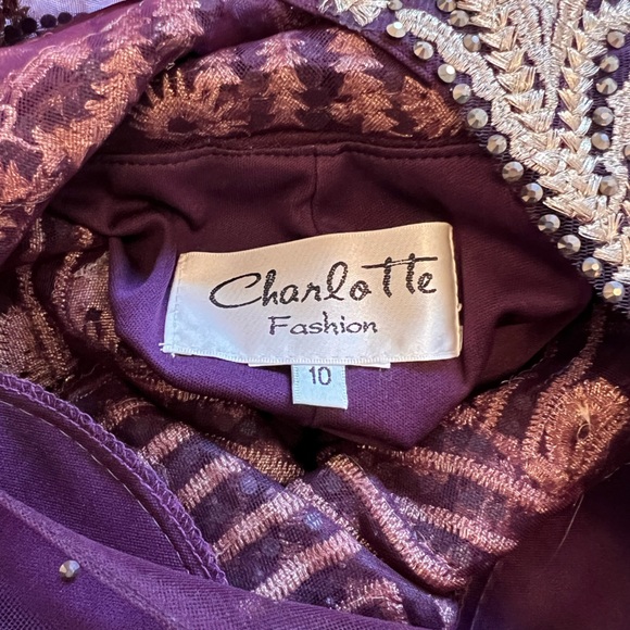 Charlotte Fashion Burgundy & Gold Embellished Gown – Size 10 - Picture 13 of 15
